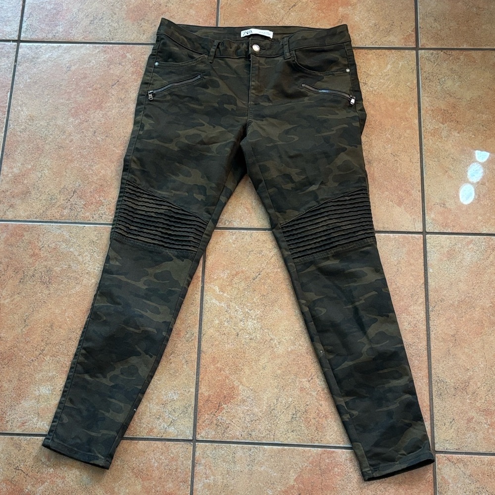 Zara Camo Jeans Moto Skinny Crop Size 8